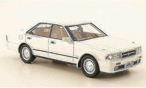 Nissan Cedric Y31 Gran Turismo SV 1/43 Hi Story () blanche RHD 1989 miniature