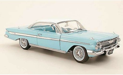 Chevrolet Impala Coupe 1/18 Sun Star 1961 Sport turquoise/bianco 1961 miniature