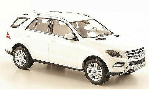Mercedes Classe M Base 1/43 Minichamps (W166) ML blanche 2011 miniature