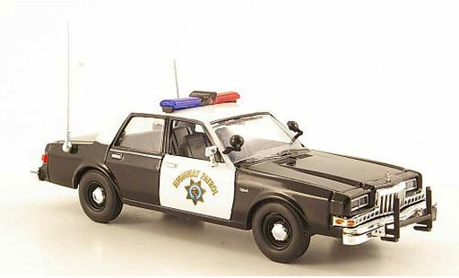 Dodge Diplomat police 1/43 First Response California Highway Patrol 1985 miniature