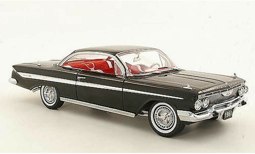 Chevrolet Impala Coupe 1/18 Sun Star 1961 Sport noire miniature