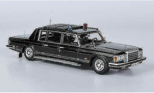 Zil 41072 Base 1/43 DIP Models Scorpion miniature