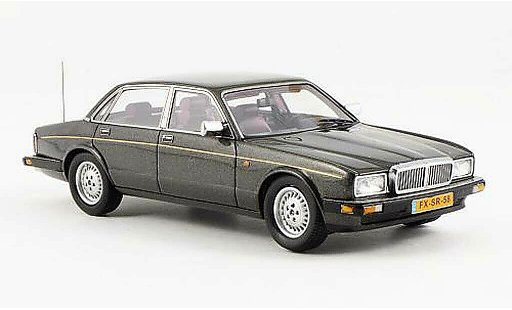 Daimler XJ40 Berline 1/43 Neo Sovereign grise 1990 miniature