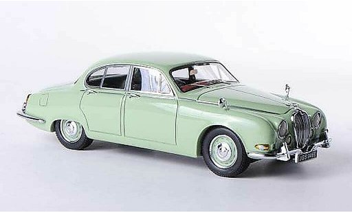 Jaguar S-Type Base 1/43 Neo 3.8 verte 1965 miniature