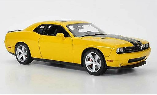 Dodge Challenger 2010 1/18 Highway 61 SRT8 jaune/mat noire miniature