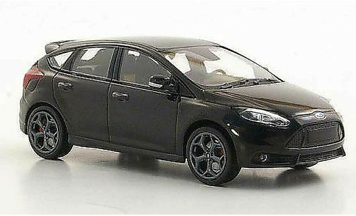 Ford Focus ST 1/43 Minichamps noire 2011 miniature