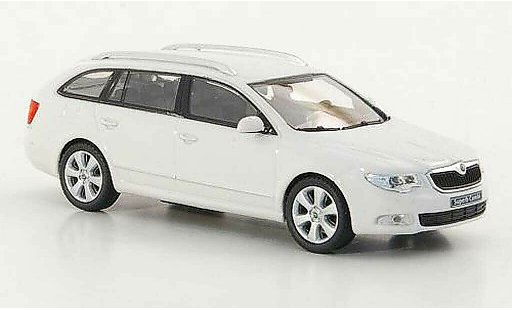 Skoda Superb 2009 1/43 Abrex Combi blanche miniature