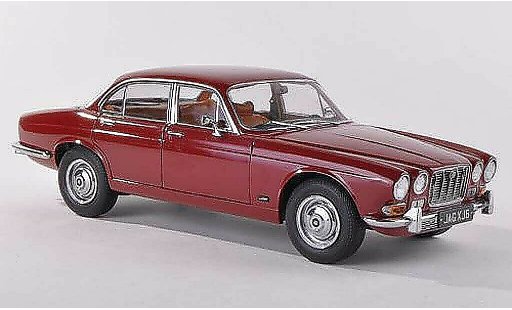 Jaguar XJ6 6 1/18 Paragon Series 1 2.8 noire-rouge LHD 1971 miniature