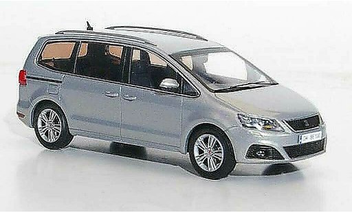 Seat Alhambra Base 1/43 Hachette grise 2010 miniature