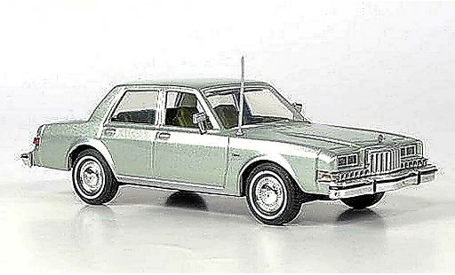 Dodge Diplomat Berline 1/43 First Response verte 1985 miniature