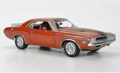 Dodge Challenger 1970 1/18 Highway 61 marron/mat noire miniature