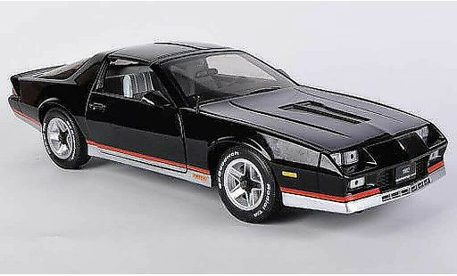 Chevrolet Camaro Z28 1/18 Sun Star noire 1982 miniature