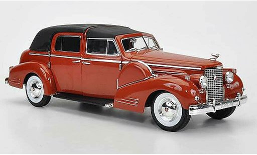 Cadillac Fleetwood V16 1/18 Signature marron avec Radio 1938 miniature