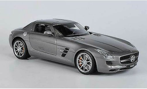 Mercedes SLS Coupe 1/18 Welly coupe AMG (C197) grise miniature