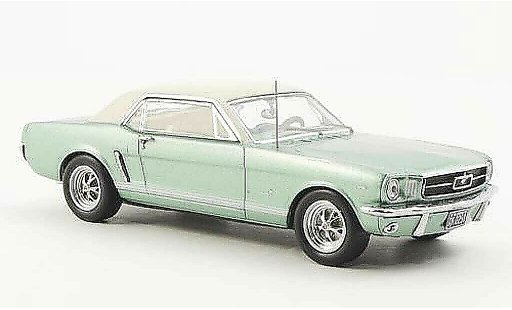 Ford Mustang Hardtop 1/43 Premium X verte miniature