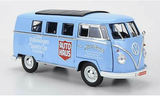 Volkswagen Combi Base 1/18 Greenlight T1 Samba Autohaus - Custom and Sports Car Accessories 1962 miniature