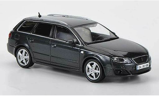 Seat Exeo ST 1/43 Hachette grise miniature