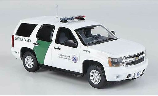 Chevrolet Tahoe police 1/43 First Response U.S. Border Patrol 2011 miniature