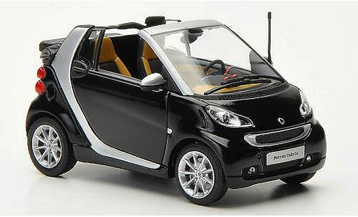 Smart ForTwo Cabrio 1/43 Minichamps noire/grise 2010 miniature