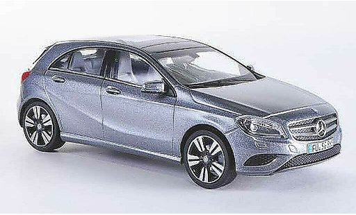 Mercedes Classe A Base 1/43 Schuco (W176) grise 2013 miniature