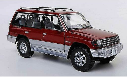 Mitsubishi Pajero Base 1/18 Sun Star 24V V6 3500 rouge/grise 1998 miniature