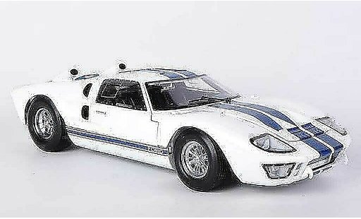 Ford GT40 Mk II 1/18 Shelby Collectibles GT 40 MkII blanche/bleu 1966 miniature