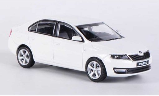 Skoda Rapid Base 1/43 Abrex blanche 2012 miniature