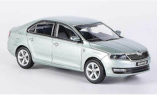 Skoda Rapid Base 1/43 Abrex griseverte 2012 miniature