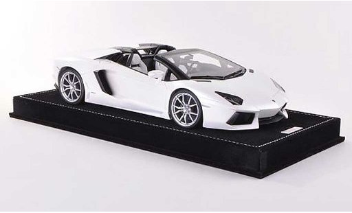 Lamborghini Aventador LP700-4 1/18 MR Collection Roadster matblanche miniature