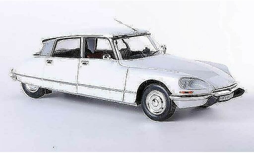 Citroen DS 23 1/18 Norev Pallas blanche 1972 miniature