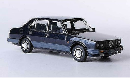 Alfa Romeo Alfetta 2000 1/43 Kess 1983 Quadrifoglio Oro bleu miniature