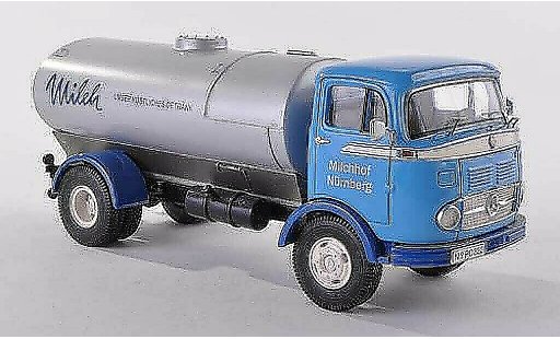Mercedes LP 911 Tankwagen 1/43 Premium ClassiXXs camion-citerne Milch bleu miniature