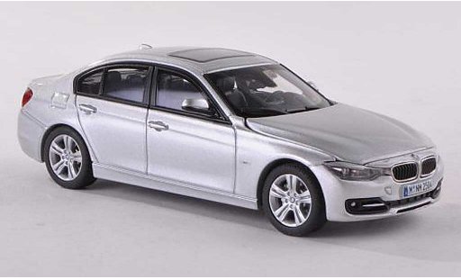 Bmw 330 berline 1/43 Paragon F30 d miniature