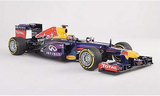 Red Bull F1 2013 1/18 Minichamps RB9 No.2 Presentationsfahrzeug M.Webber miniature