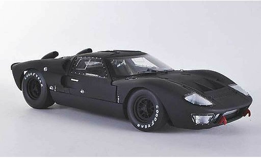 Ford GT40 Mk II 1/18 Shelby Collectibles GT 40 matnoire 1966 miniature