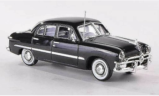 Ford Custom Sedan 1/43 American Heritage Models 4-Door noire miniature
