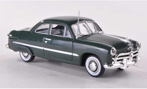 Ford Custom Coupe 1/43 American Heritage Models 2-Door verte avec hinteren Kotflugelabdeckungen miniature