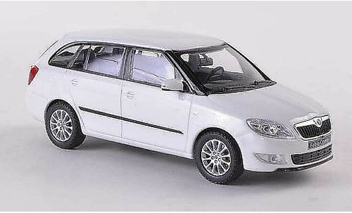 Skoda Fabia II 1/43 Abrex Combi blanche Facelift 2010 miniature