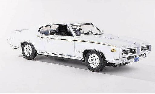 Pontiac GTO The Judge 1/18 Motormax blanche 1969 miniature