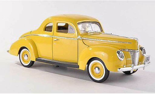 Ford Deluxe Berline 1/18 Motormax jaune 1940 miniature