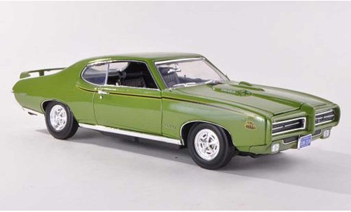 Pontiac GTO The Judge 1/18 Motormax verte 1969 miniature