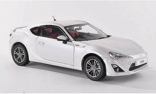 Toyota 86 2012 1/18 Century Dragon GT blanche miniature