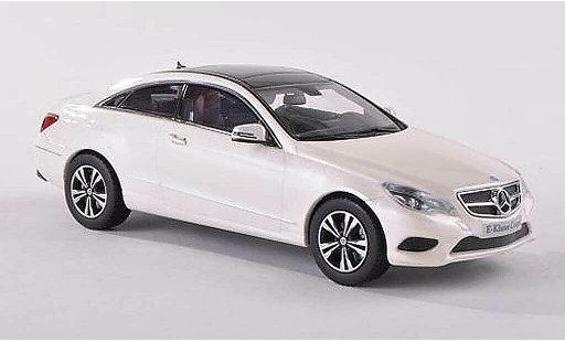 Mercedes Classe E Coupe 1/43 Kyosho blanche 2013 miniature