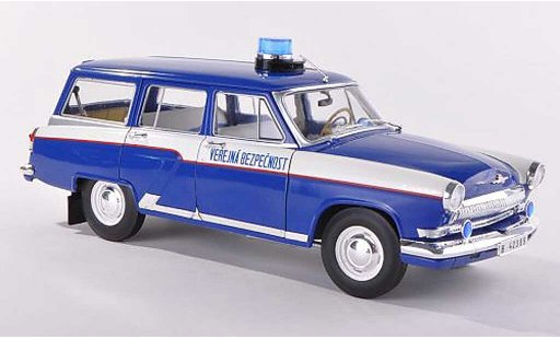 Wolga M22 Base 1/18 IST Models police Prag 1971 miniature