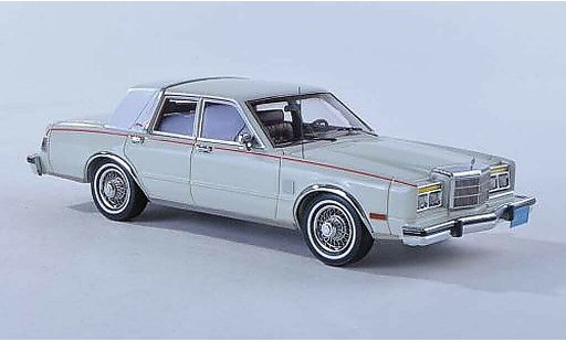 Chrysler Fifth Avenue Sedan 1/43 Matrix blanche miniature