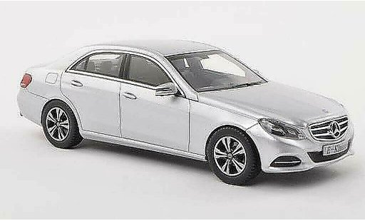 Mercedes Classe E Base 1/43 Kyosho (W212) d 2013 miniature