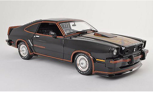 Ford Mustang King Cobra 1/18 Greenlight II noire/grise miniature