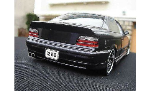 Bmw M3 coupe 1/18 Ut Models E36 preparation auto tuning 93 miniature