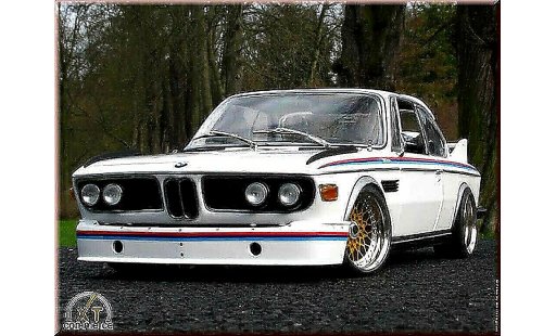 Bmw 3.0 CSL 1/18 Autoart blanche kit deco l miniature