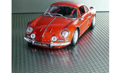 Alpine A110 1600 s 1/18 Maisto 1600s rouge miniature